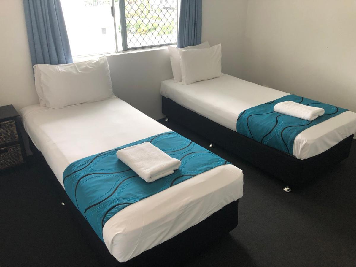 Cocos Holiday Apartments Тринити Бич Экстерьер фото